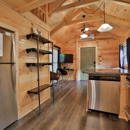 Thomas Cabin Forest Tiny Cabin With Hot Tub Chattanooga Ngoại thất bức ảnh