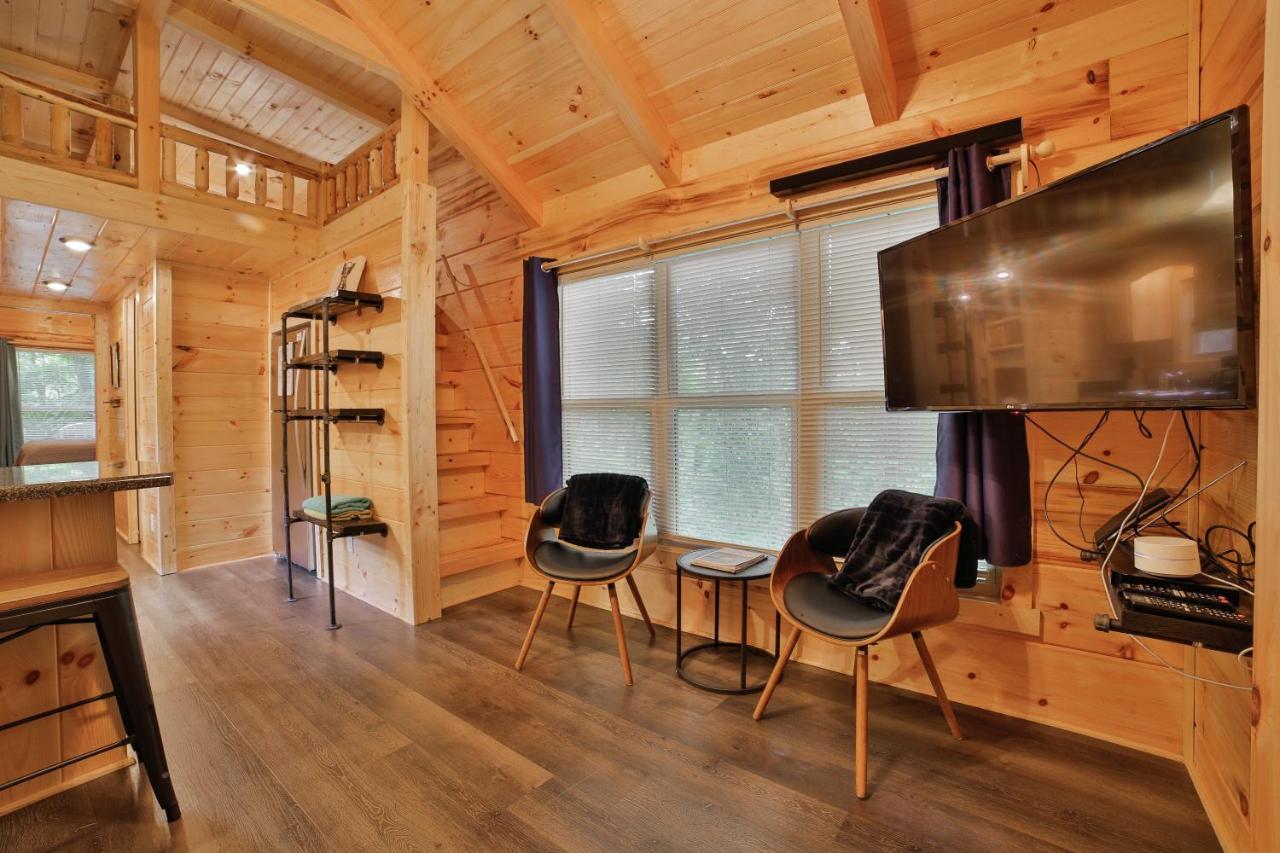 Thomas Cabin Forest Tiny Cabin With Hot Tub Chattanooga Ngoại thất bức ảnh