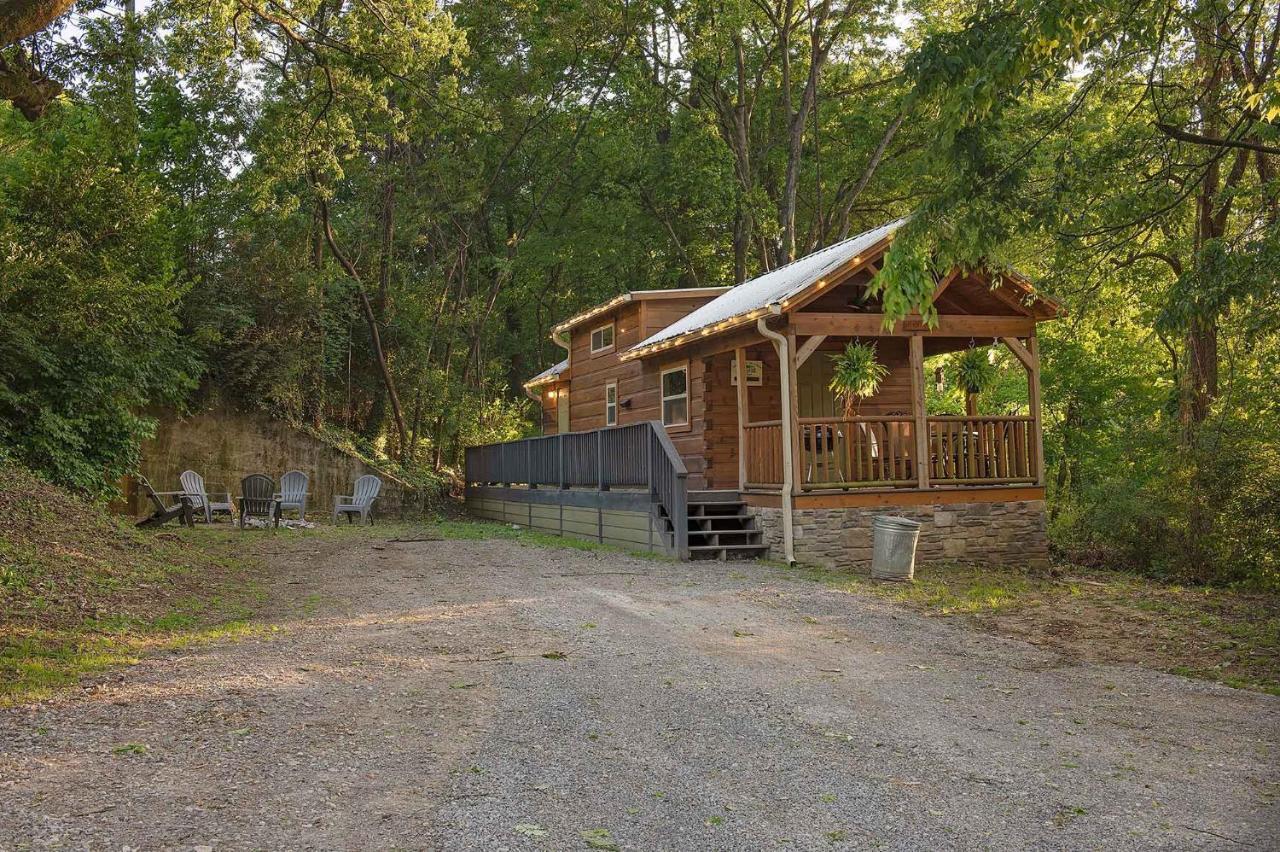 Thomas Cabin Forest Tiny Cabin With Hot Tub Chattanooga Ngoại thất bức ảnh