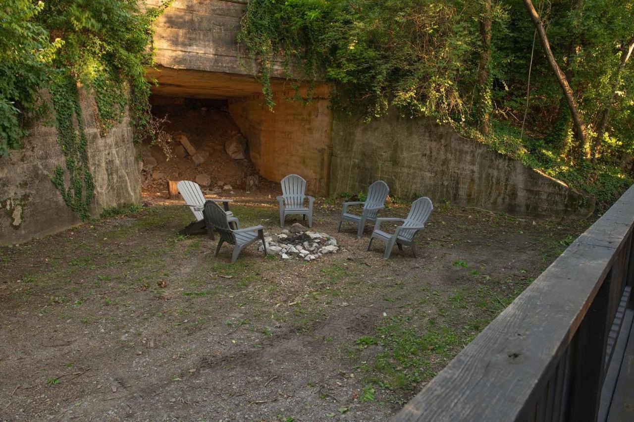 Thomas Cabin Forest Tiny Cabin With Hot Tub Chattanooga Ngoại thất bức ảnh